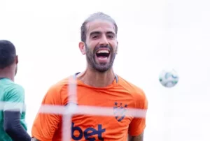 Sport perde Sérgio Oliveira por lesão e meia desfalca time no Brasileirão