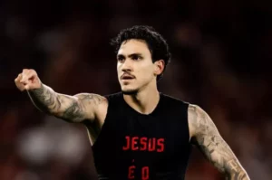 Pedro cobra pedido de desculpas de dirigente do Flamengo