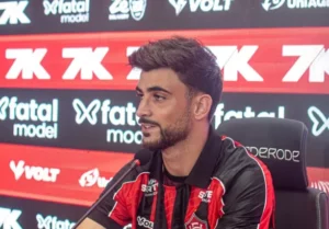 Vitória regulariza Rúben Ismael para o Brasileirão Série A