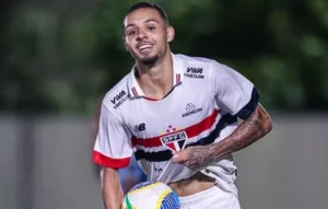 Matheus Alves finaliza exames para deixar o São Paulo por R$ 38 milhões