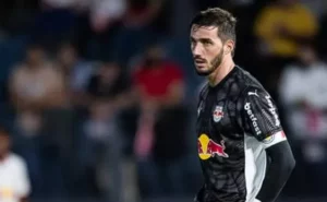 RB Bragantino tem baixas no gol antes de pegar o Corinthians