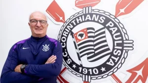Dorival segue no Corinthians, mas pressão por resultados aumenta