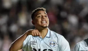 Grêmio perde Gustavo Martins por lesão no Brasileirão 2025