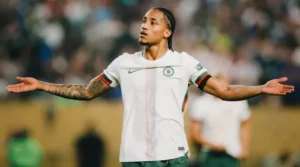 Chelsea busca R$ 442 milhões em vendas para ficar fora da Liga dos Campeões