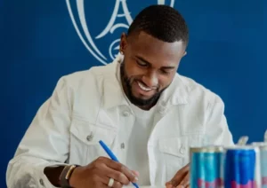 Paris FC anuncia Otávio, ex-Porto, como primeiro reforço de peso