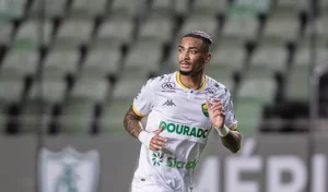 Sport e Cuiabá fecham troca de atacantes para o Brasileirão 2025