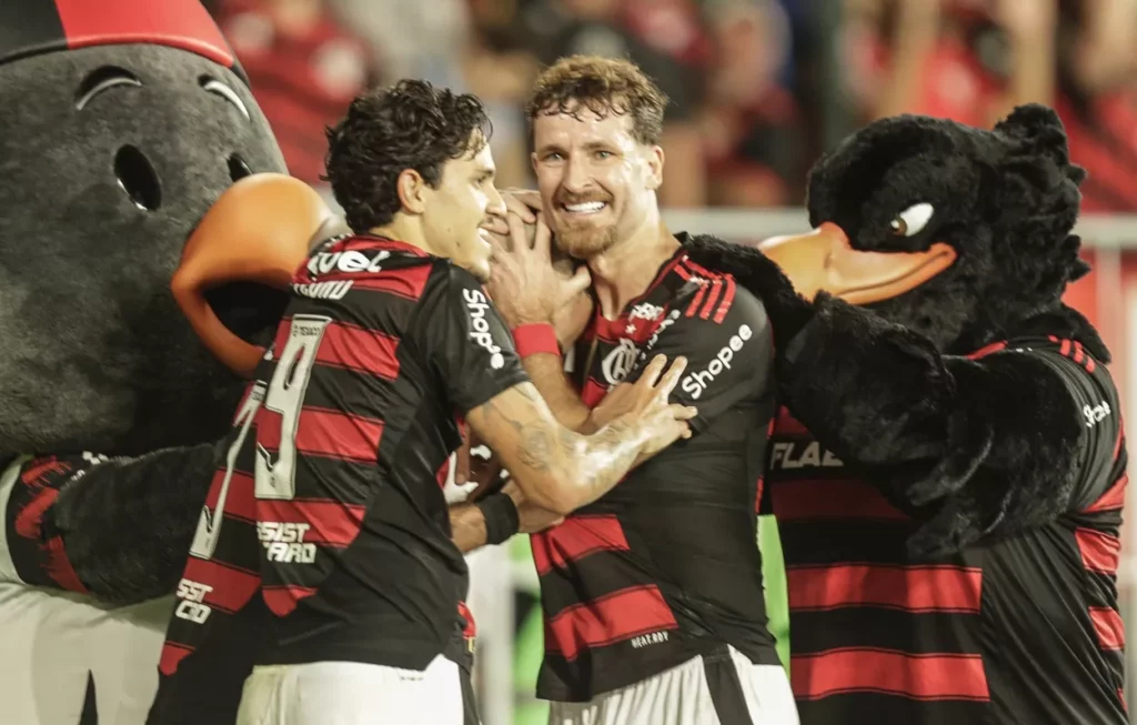 Com 6 times vencedores, veja SELEÇÃO FI da 17ª rodada do Brasileirão!