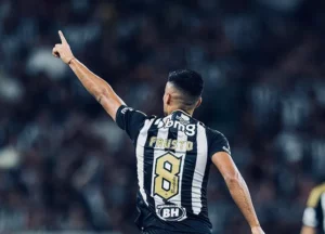 Fausto Vera fora do Atlético-MG e aguarda proposta em 2025