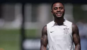 Corinthians tenta negociar Palacios após recusa de clube dos EUA