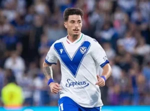 Cruzeiro tenta zagueiro do Vélez, mas negociação trava de novo