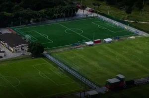 Sport aciona MP por invasão de torcida ao CT e ameaça a jogadores