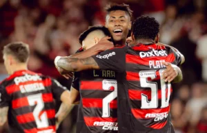 BRASILEIRÃO: Flamengo líder, Botafogo leva clássico e Bahia no G-4