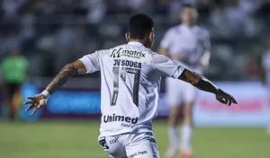 João Victor deixa Ceará e acerta com Zalaegerszeg da Hungria