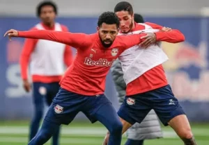 Red Bull Bragantino treina forte de olho no Corinthians pelo Brasileirão