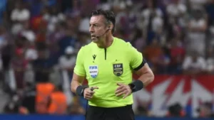 Presidente do Atlético-MG critica árbitro para duelo com Flamengo