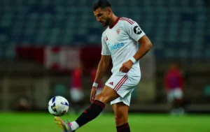 Botafogo negocia chegada de Rafa Mir, atacante do Sevilla