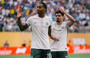 Fluminense 0 x 2 Chelsea - Ex-Flu marca dois golaços e garante vaga inglesa