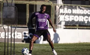 Ceará foca em clássicos e mira topo da Série A do Brasileirão