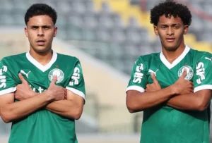 PAULISTA SUB-20: Palmeiras amassa Corinthians no clássico