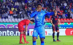 John Kennedy acerta retorno ao Fluminense após destaque no Pachuca