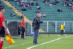 Pintado quer reforços para elevar nível do Figueirense na Série C