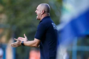 Técnico do Altos defende campanha e compara dificuldade com Série A