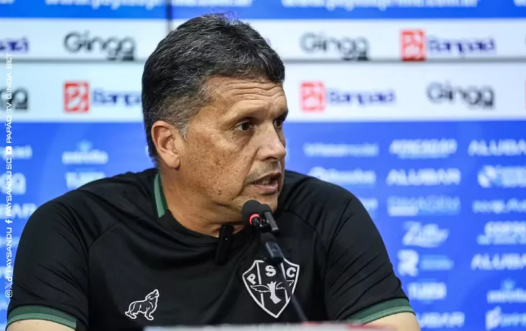 Claudinei Oliveira, técnico do Paysandu - Foto: Matheus Vieira / Paysandu