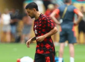 Flamengo mira a liderança do Brasileirão após Mundial e a saída de Gerson