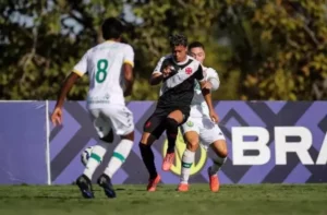 BRASILEIRÃO SUB 20: Palmeiras vence clássico e segue na liderança isolada