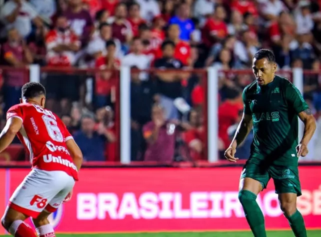 Vila Nova 1 x 2 Coritiba - Coxa assume liderança provisória da Série B 2 Vila Coritiba 1