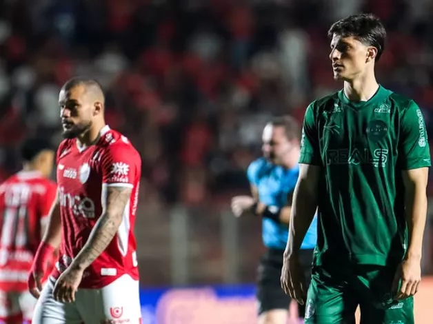 Vila Nova 1 x 2 Coritiba - Coxa assume liderança provisória da Série B 3 Vila Coritiba 2
