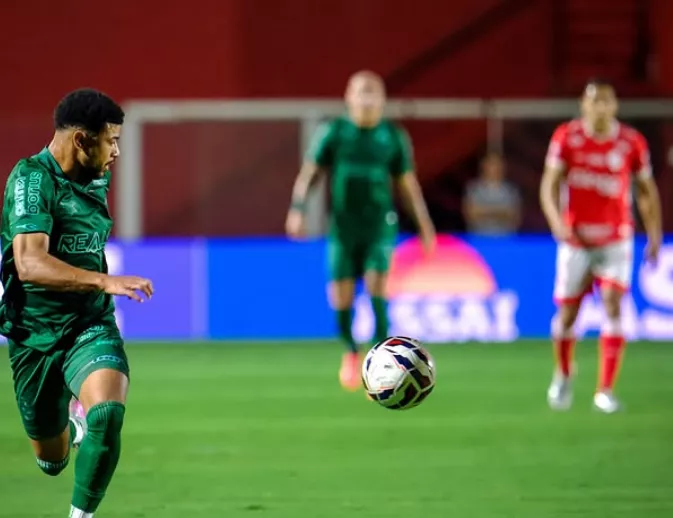 Vila Nova 1 x 2 Coritiba - Coxa assume liderança provisória da Série B 4 Vila Coritiba 3