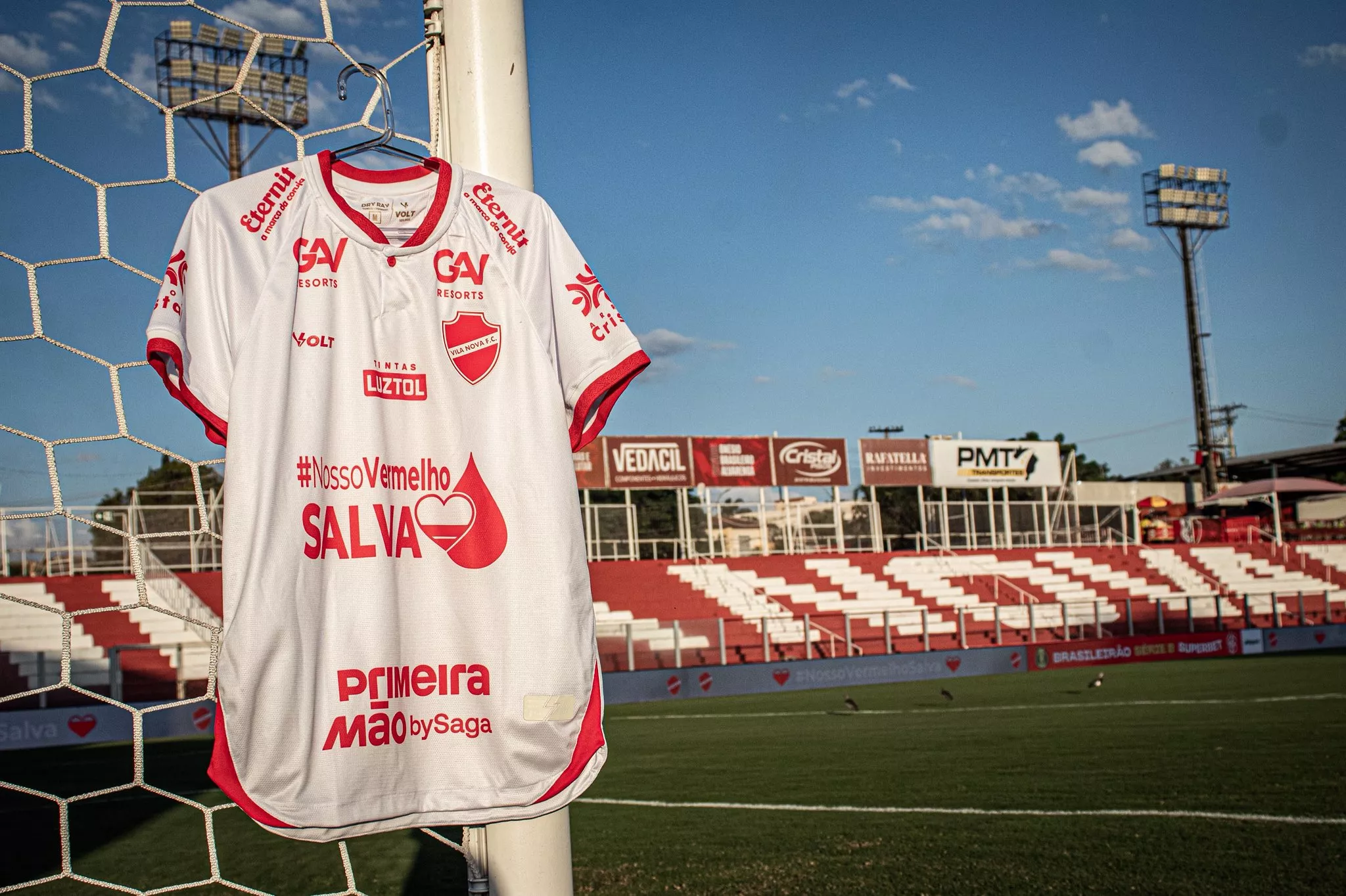 Vila Nova e Operario se enfrentam na Serie B