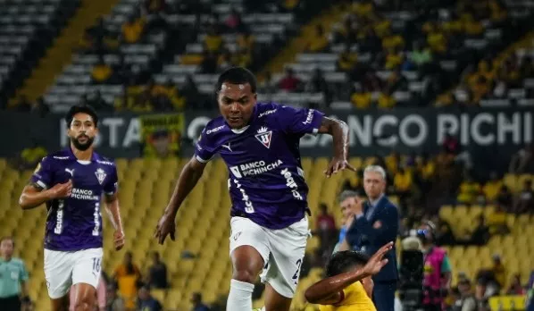 Ceará recebe não da LDU por Bryan Ramírez e segue no mercado