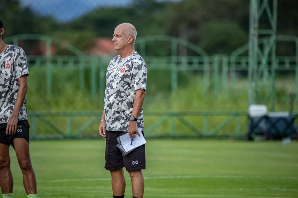 Treinador ex-Fluminense acerta com clube da Tailândia e projeta temporada 6 WhatsApp Image 2025 07 02 at 15.13.13 2