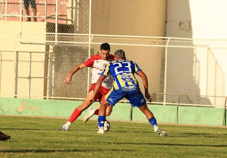 Juazeirense-BA 2 x 1 Jequié-BA - Grande resultado em clássico baiano (Foto: George Lopes/Ascom Juazeirense)