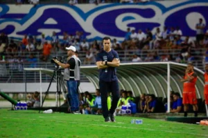 Caxias vence CSA em confronto direto e Júnior Rocha celebra: 