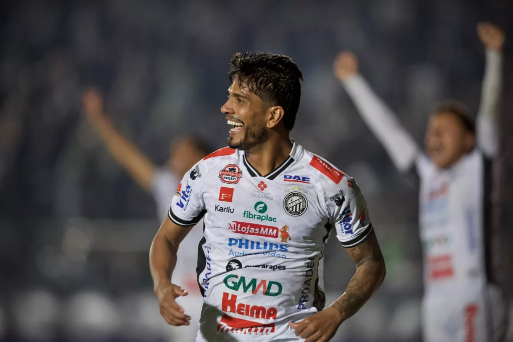 Operário 3 x 0 Atlético-GO - Fantasma assombra estreante Rafael Lacerda 2 Operário