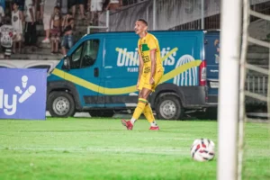 Botafogo-PB 1 x 3 Brusque - DG faz dois e Quadricolor segue no G-8