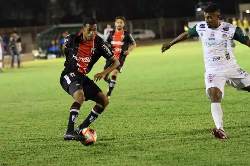 União São João 2 x 2 Botafogo – Quatro gols e nada de vencedor em Araras
