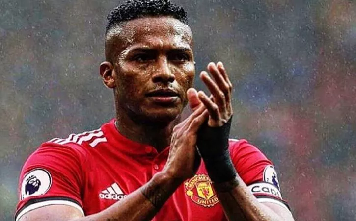 Antonio Valencia relata ato heroico e reforça alerta sobre saúde mental