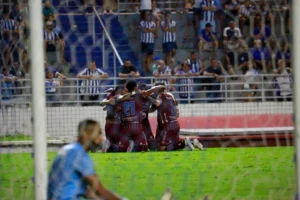 CSA 2 x 3 Caxias - Grená segue isolado na liderança da Série C