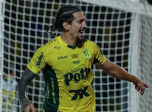 Atacante do Mirassol valoriza boa fase: 