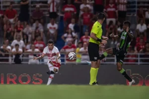 CRB perde segunda seguida na Série B e amplia marca negativa em 2025