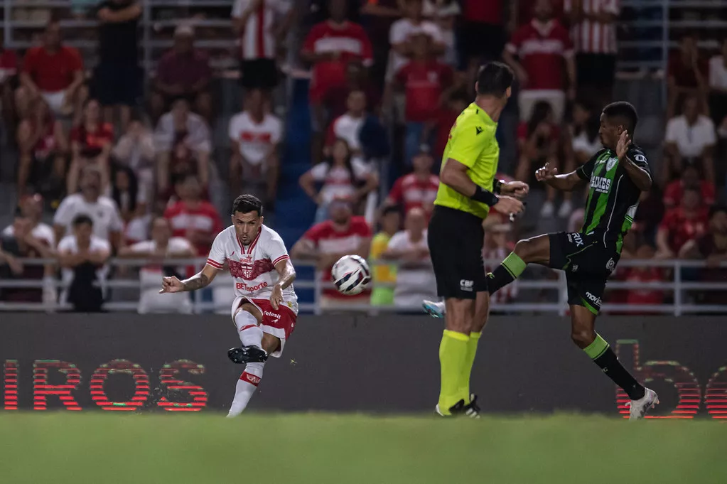 CRB vantagem numérica América-MG