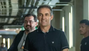 Ceará é recebido com festa após vitória sobre o Cruzeiro