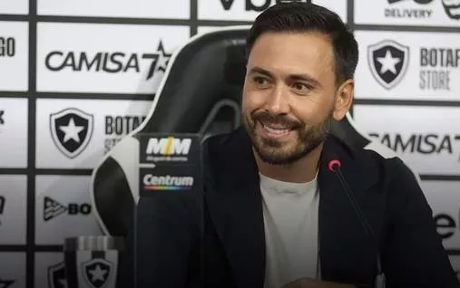 Ancelotti torce pelo filho no Botafogo: ‘Ele sofre muito’