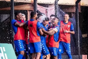 Ecus 4 x 1 Guarulhos - Goleada e liderança do Leão