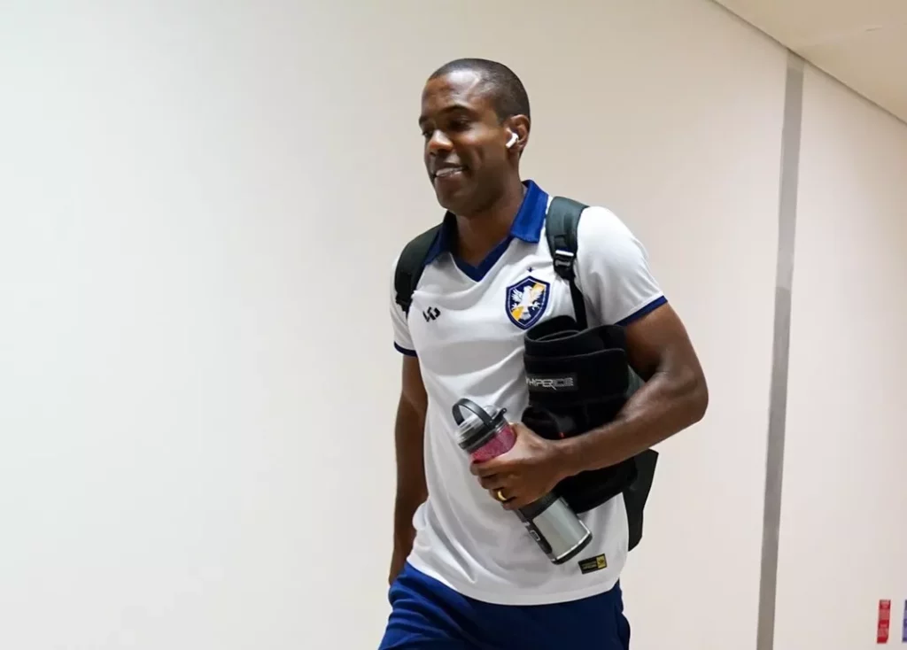 Volante do Retrô projeta melhora na Série C: “Temos totais condições”