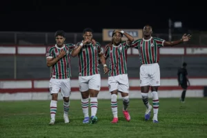 BRASILEIRÃO SUB-20: Fluminense goleia Corinthians e segue vivo pela vaga nas quartas